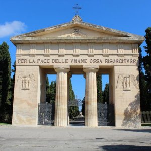 cimitero lecce