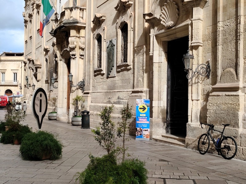 Info point via Rubichi