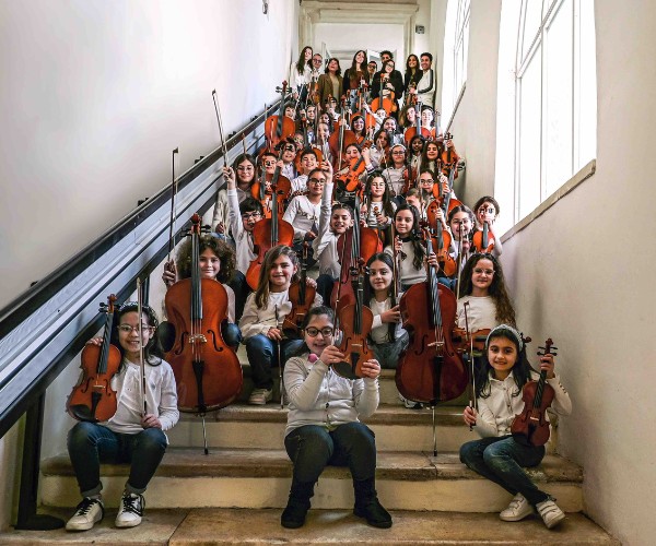 L'orchestra SMA seduti