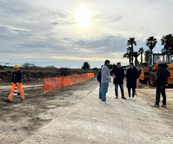 Rotatoria fra la Lecce-San Cataldo e via Cremona: partiti i lavori