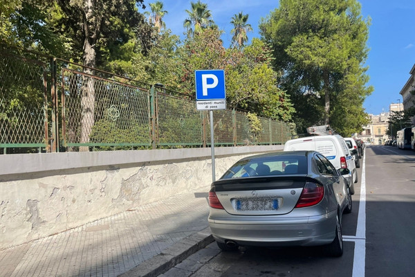 Attiva la prima area di sosta riservata ai residenti del centro storico via costa prima area di sosta riservata ai residenti