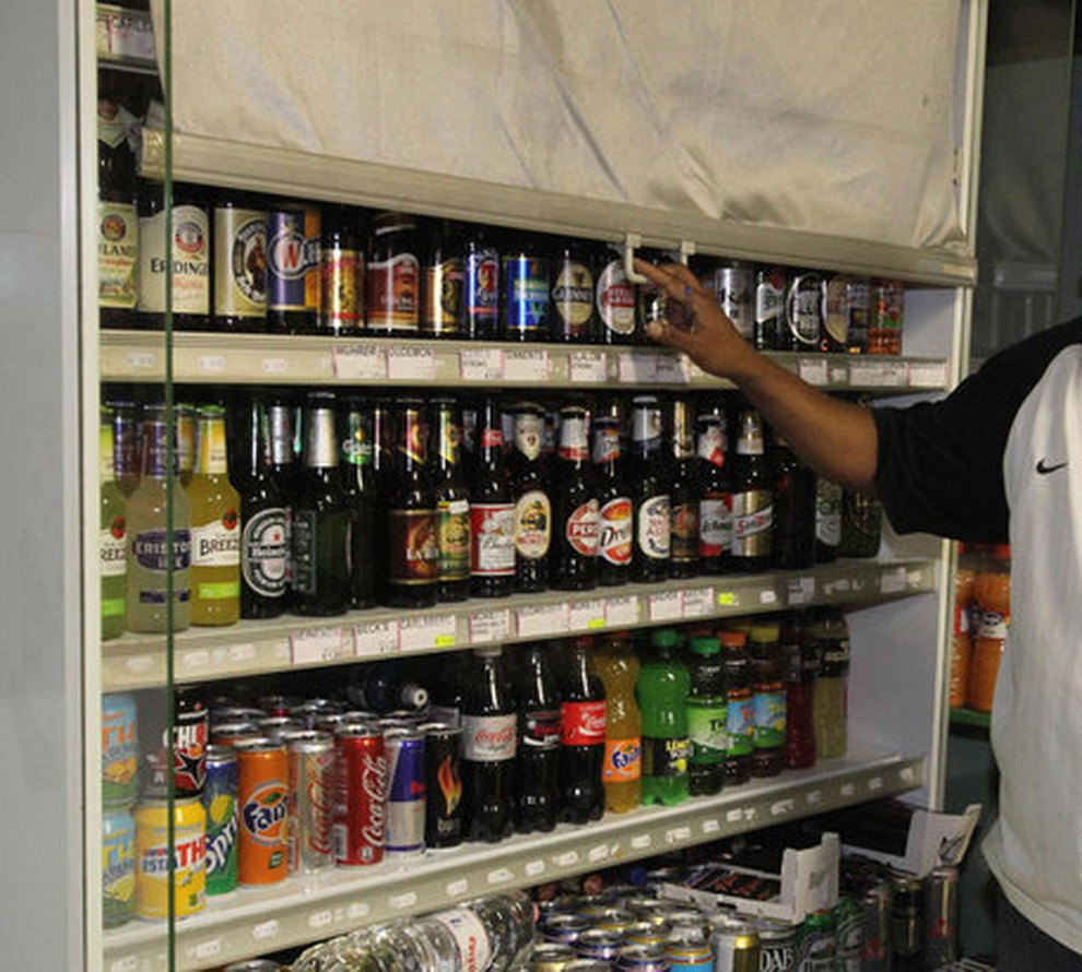 Ordinanza sindacale n.1190: divieto di vendita alcolici per minimarket e medie strutture di vendita chiusura negozi