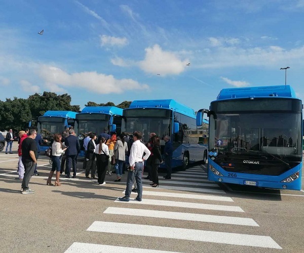 consegna bus a metano