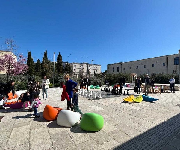 Biblioteca OgniBene: la Giornata internazionale del Gioco e tutte le iniziative di maggio esterno ognibene