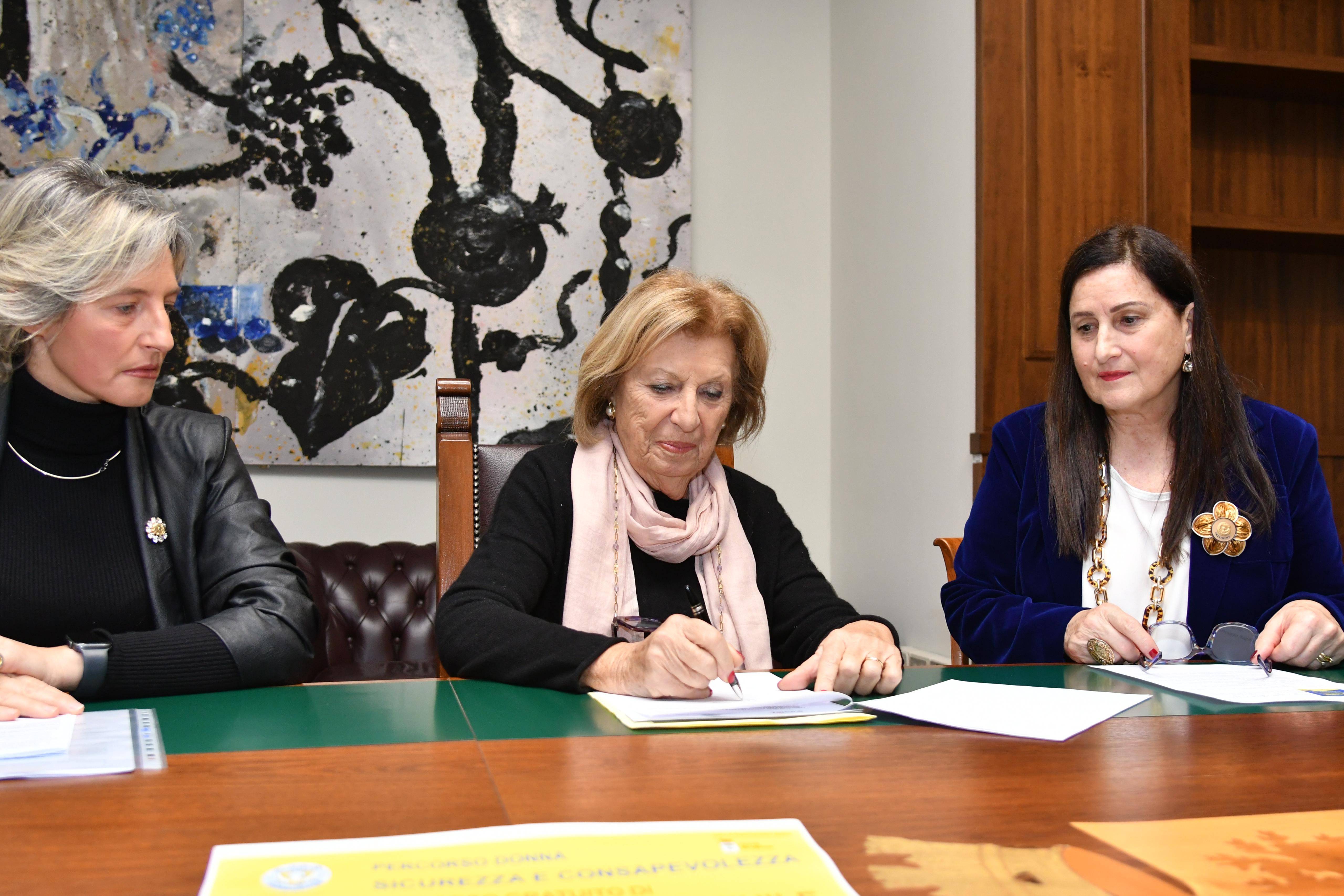 Carta Etica per il superamento dei divari e delle discriminazioni di genere nello sport Firma Carta dello Sport