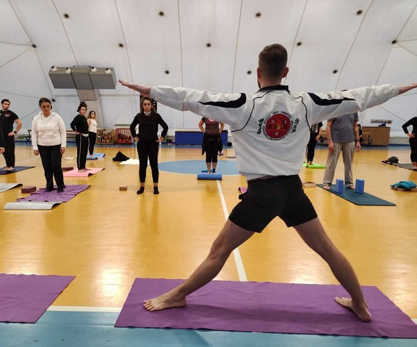 Due mesi di corsi gratuiti di Iyengar Yoga al Campo Montefusco Iyengar Yoga