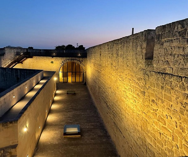 Mura Urbiche: apertura estiva e mostra dedicata a Banksy Mura urbiche al tramonto
