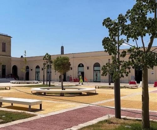 Nuovo piazzale stazione ferroviaria