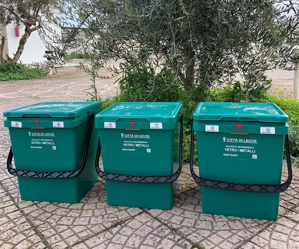 Ritira le nuove pattumelle per vetro e metalli: 4 punti di distribuzione in città pattumelle