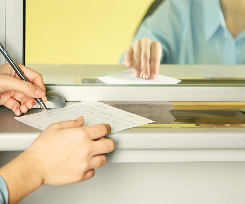 Carta d'identità elettronica, aperture pomeridiane straordinarie dell'Ufficio Anagrafe di Lecce