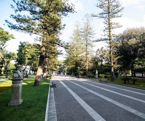 Monumento ai caduti e Villa comunale, arriva il servizio di vigilanza Villa Comunale di Lecce